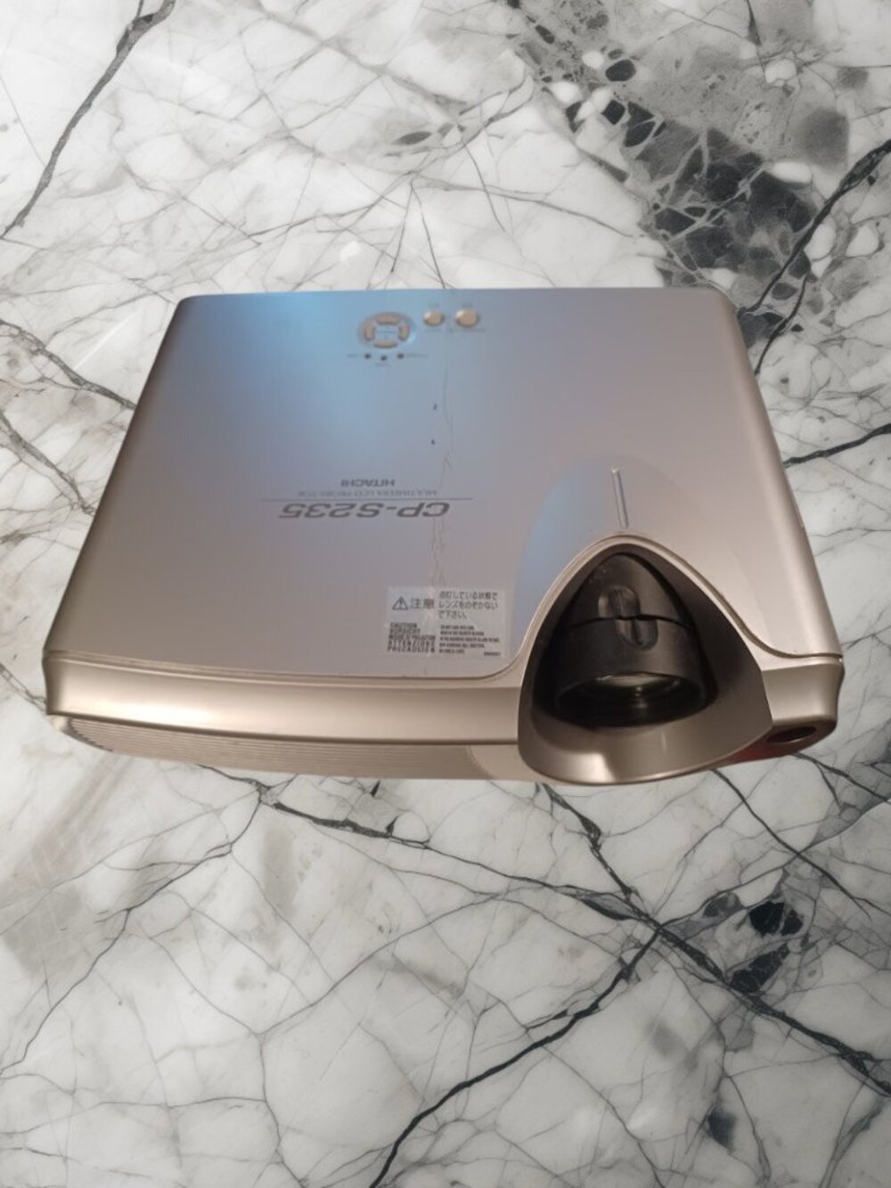 Hitachi CP-S235 LCD Projector